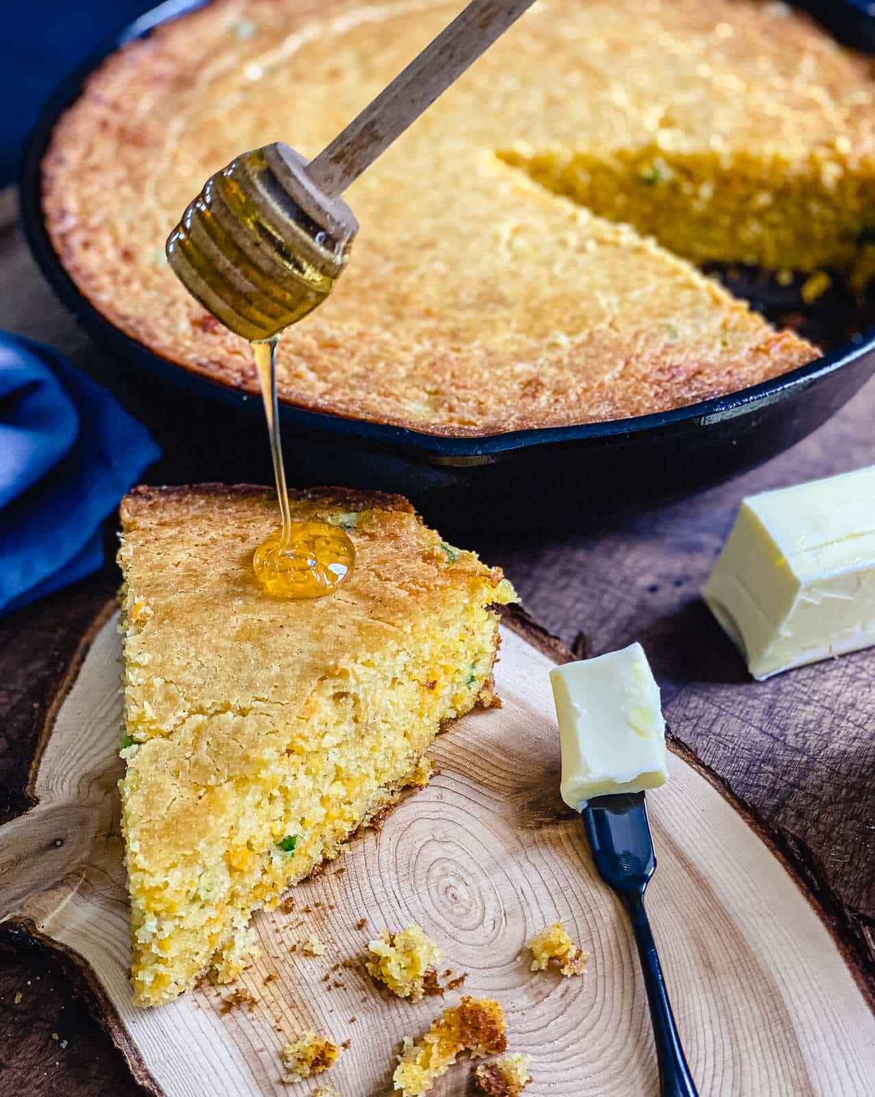 Jalapeno Cheddar Cornbread Skillet - Garnish & Glaze