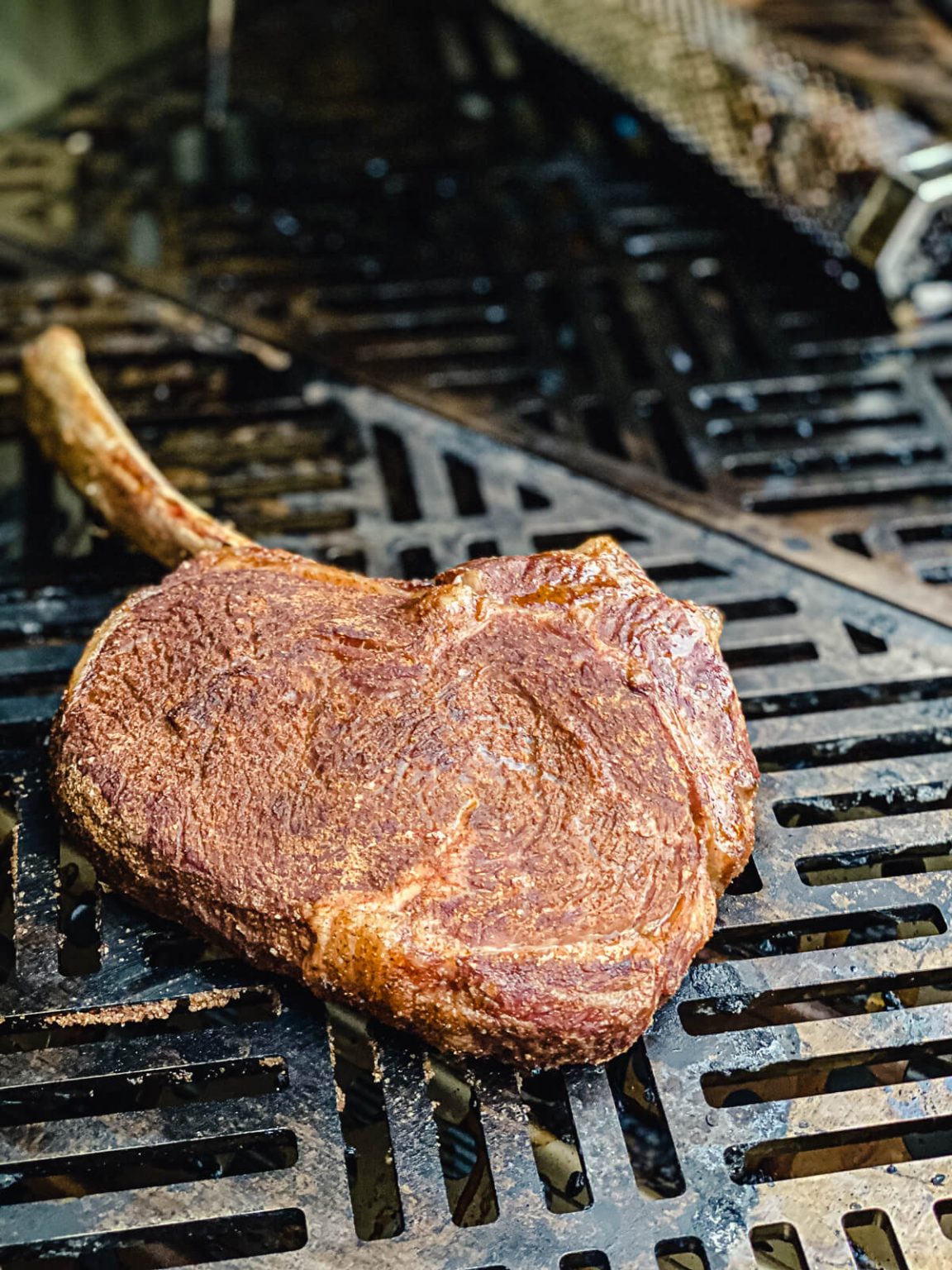 How To Reverse Sear Steak On A Gas Grill Grillseeker 2836