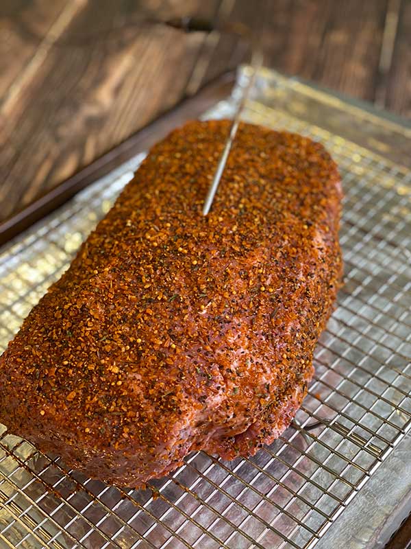 Geräucherter Beef Chuck Roast mit Leave-in Thermometer