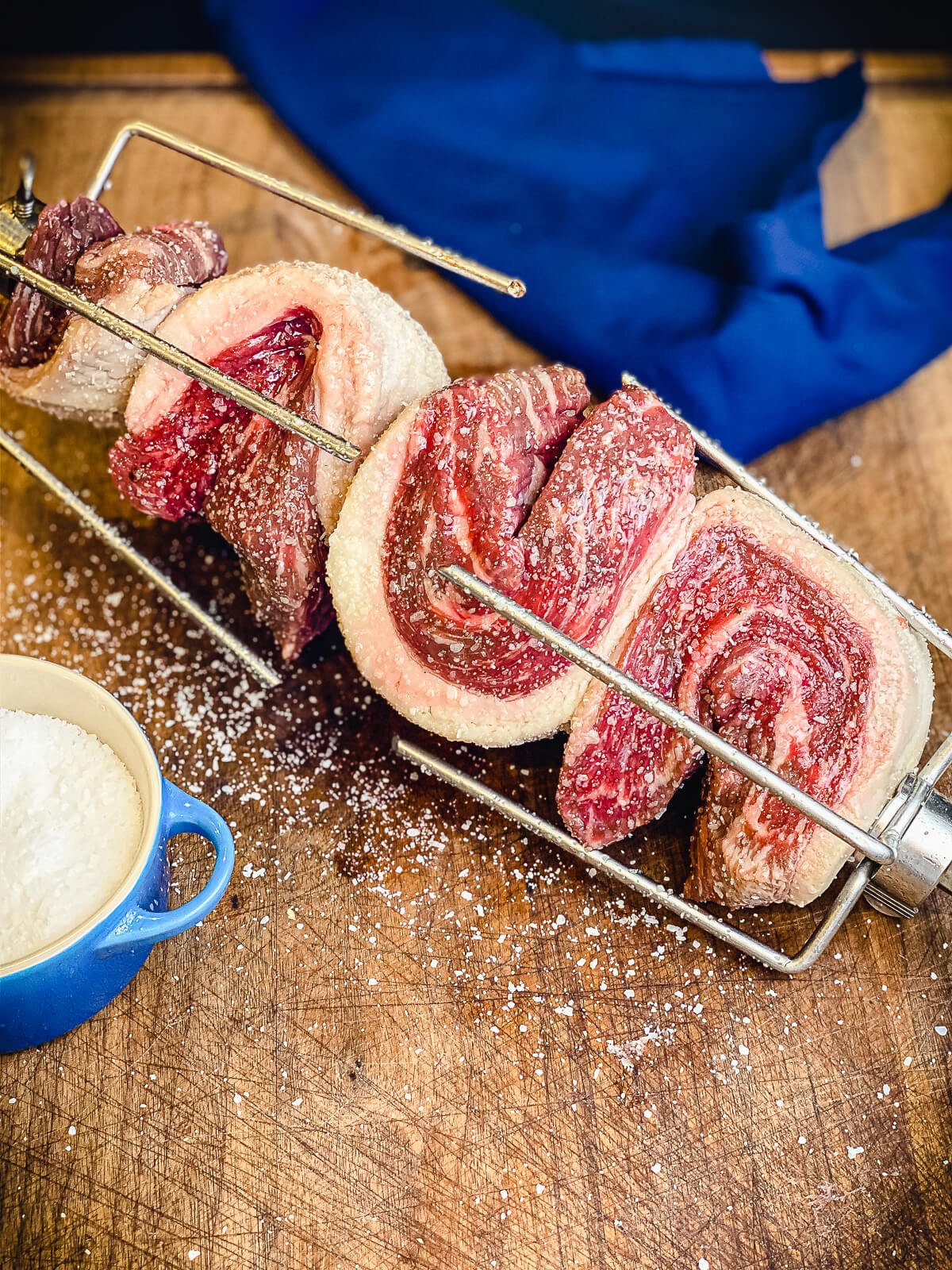 Steak rotisserie at the steakhouse, sliced picanha, Picanha 21217687 PNG