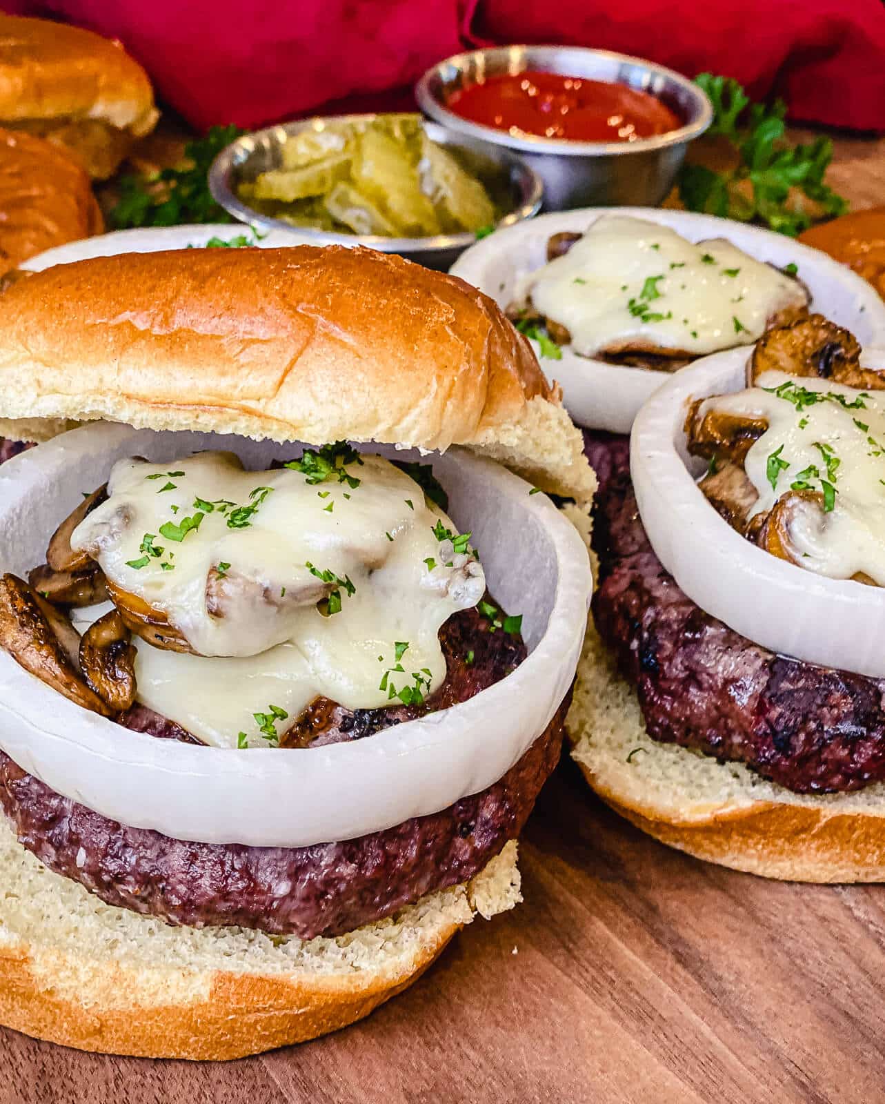 juicy-venison-burger-recipe-grillseeker